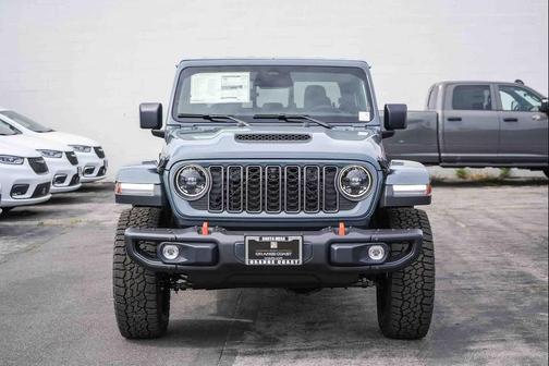 Anvil Clearcoat 2026 Jeep Gladiator Mojave X 4x4