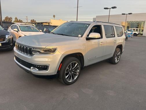 2022 Jeep Wagoneer Series III 4x2