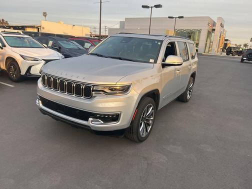 2022 Jeep Wagoneer Series III 4x2