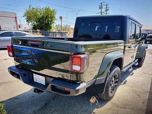 2022 Jeep Gladiator Altitude 4x4