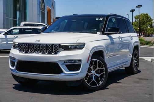 2022 Jeep Grand Cherokee Summit