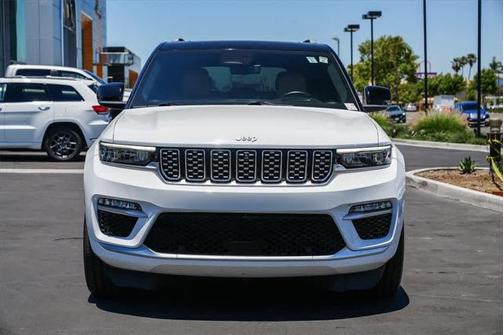 2022 Jeep Grand Cherokee Summit