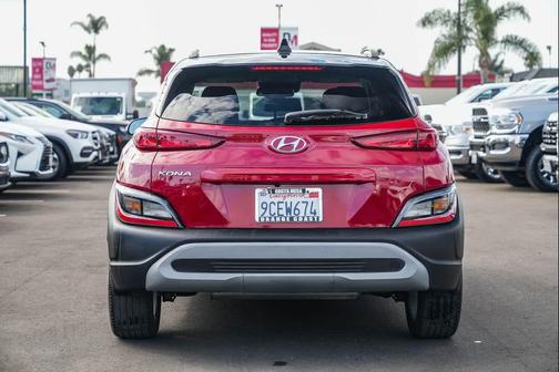 2023 Hyundai KONA SEL