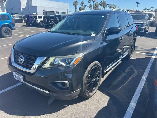 2017 Nissan Pathfinder Platinum