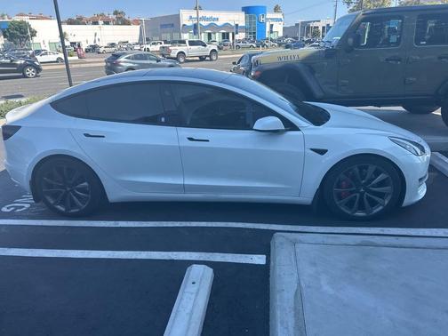 2022 Tesla Model 3 Long Range