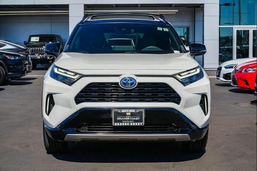 2022 Toyota RAV4 Hybrid SE