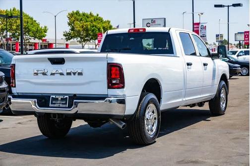 2025 RAM 2500 Tradesman Crew Cab 4x2 8' Box