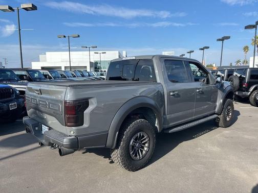 2020 Ford F-150 Raptor