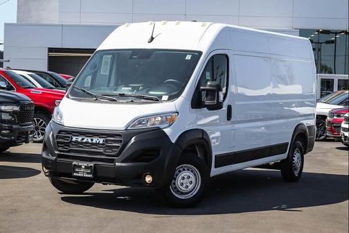 Bright White Clearcoat 2024 RAM ProMaster 2500 Tradesman