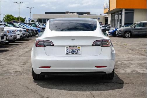 2020 Tesla Model 3 Standard Range