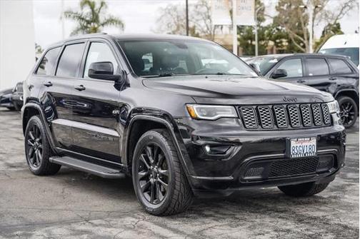 2020 Jeep Grand Cherokee Altitude
