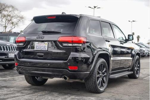 2020 Jeep Grand Cherokee Altitude