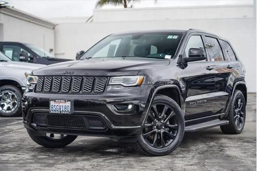 2020 Jeep Grand Cherokee Altitude