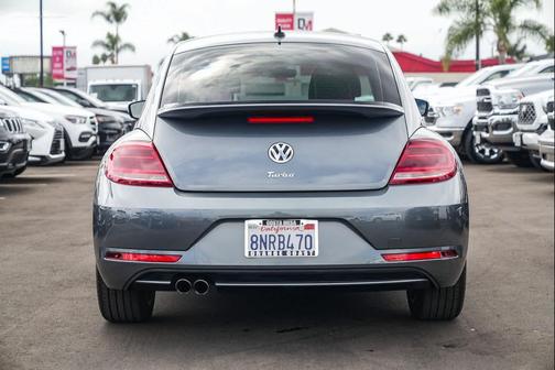 2019 Volkswagen Beetle 2.0T SE