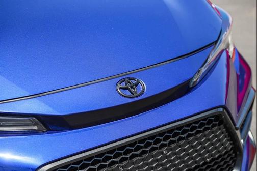 Blue Crush Metallic 2020 Toyota Corolla SE
