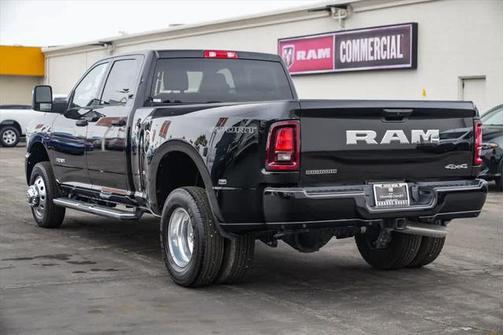 2025 RAM 3500 Big Horn Crew Cab 4x4 8' Box