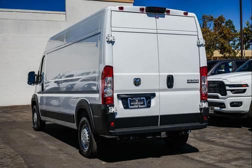 2026 RAM ProMaster 3500 Window Van High Roof