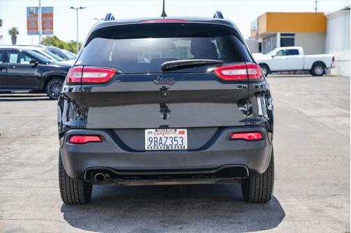 2016 Jeep Cherokee Altitude