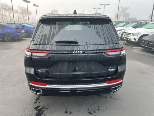 2022 Jeep Grand Cherokee 4xe Summit
