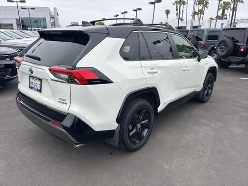 2019 Toyota RAV4 Hybrid SE