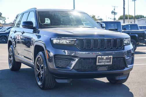 2025 Jeep Grand Cherokee Altitude