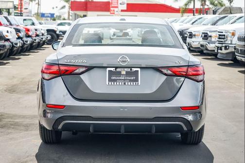 Gun Metallic 2021 Nissan Sentra SV