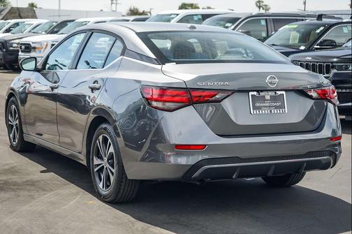 Gun Metallic 2021 Nissan Sentra SV