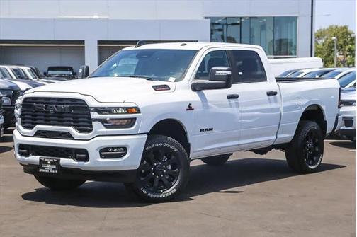 2025 RAM 2500 Big Horn Crew Cab 4x4 6'4' Box