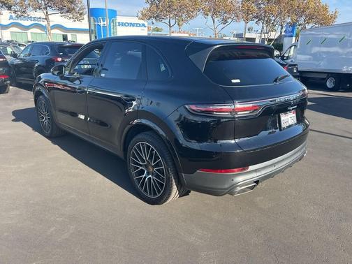 2019 Porsche Cayenne Cayenne