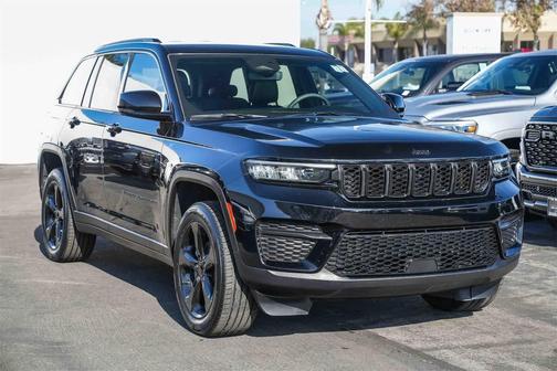2023 Jeep Grand Cherokee Altitude
