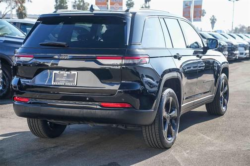 2023 Jeep Grand Cherokee Altitude