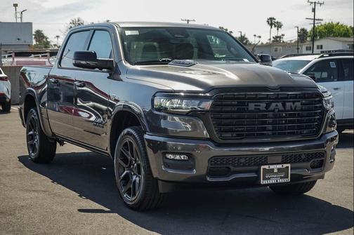 Granite Crystal Metallic Clearcoat 2026 RAM 1500 Laramie