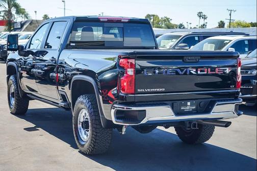 2024 Chevrolet Silverado 2500 LT