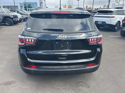 2018 Jeep Compass Sport