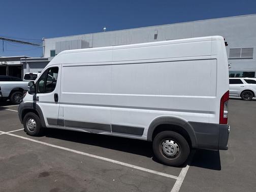 Bright White Clearcoat 2018 RAM ProMaster 2500 High Roof