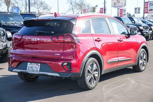 2022 Kia Niro LXS