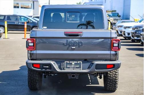 2025 Jeep Gladiator Big Bear