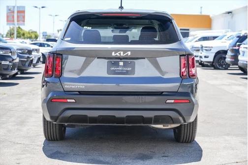 2023 Kia Sorento LX