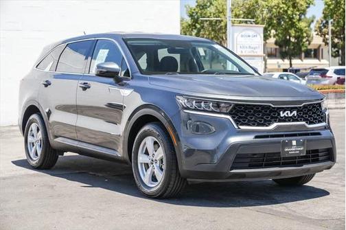 2023 Kia Sorento LX