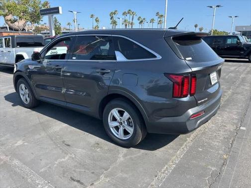 2023 Kia Sorento LX