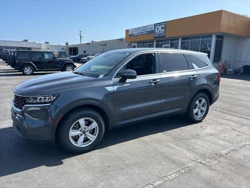 2023 Kia Sorento LX