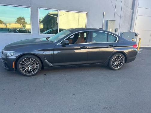 2019 BMW 530e iPerformance