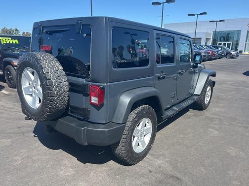 2017 Jeep Wrangler Unlimited Sport