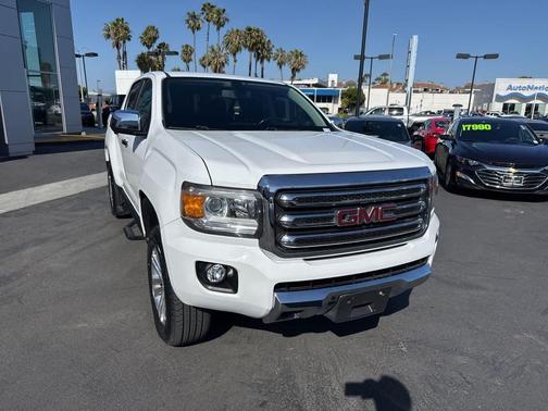 Summit White 2017 GMC Canyon SLT