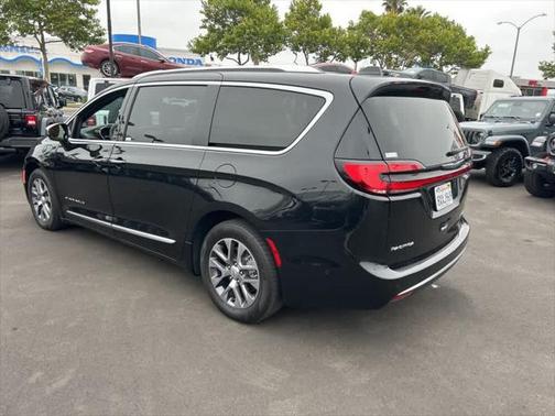 2021 Chrysler Pacifica L