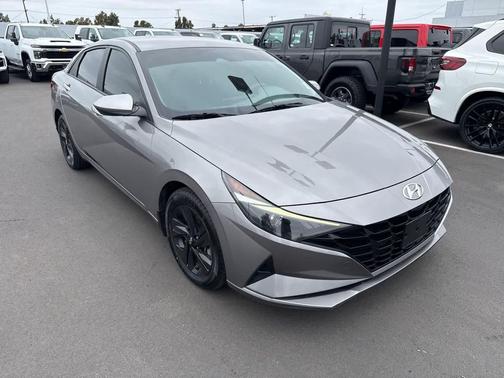 Fluid Metal 2023 Hyundai ELANTRA SEL