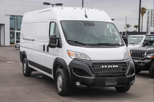 Bright White Clearcoat 2024 RAM ProMaster 2500 Tradesman