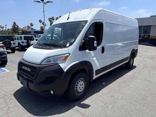 Bright White Clearcoat 2024 RAM ProMaster 2500 Tradesman