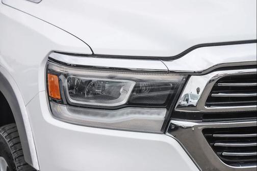 Bright White Clearcoat 2021 RAM 1500 Laramie