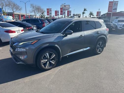 2022 Nissan Rogue SL